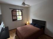 Suíte ampla com vista em casa de família – Zona Sul BH