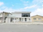 Suite en Alquiler en Urdesa Calles Cuarta y Guayacanes