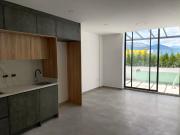 Suite en arriendo en Cumbayá con jardín y vista – $750