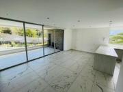 Suite en venta en Cumbayá, edificio Kiro