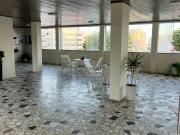 Quarto para mulheres em ondina perto da ufba