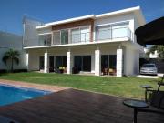 SUMIYA VENTA CASA EN EXCLUSIVO FRACCIONAMIENTO CON...