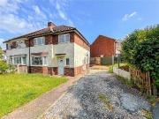 Summerfield Road, Tamworth, Staffordshire B77, 4 bed...