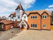 Summersbury Drive, Shalford, Guildford GU4, 5 bed...