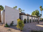 Summit on Thomas Studio Apartment for Rent at 2735 East...