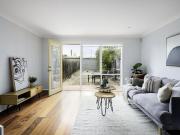 Sumptuous simplicity in perfect position