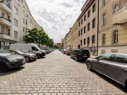 Sun drenched 1 room apartment above the city's...