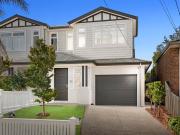 Sun Drenched Family Haven with Hamptons Character!