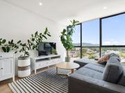 Sun filled CBD apartment