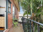 “Sun Filled Deco On The Hill – Access from Gurner Street”