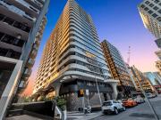 Sun Filled Luxury Apartment in Prestigious Parkside Location