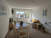 Sun filled, spacious 1 bed flat short term