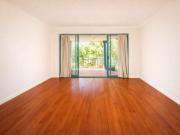 Sun Filled Two Bedroom Apartment in Popular Fountain...