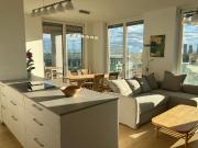 Sun Oasis with View over Vienna Skyline & Prater, 1 min...