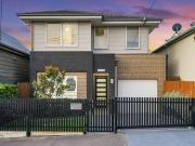 Sun Soaked Style and Space in the Heart of Tighes Hill