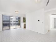 Sundrenched Two Bedroom Penthouse in Sorrento Apartments