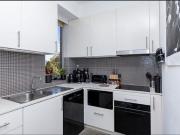 Sunlit 79sqm Apartment With Private Rooftop Terrace & Views