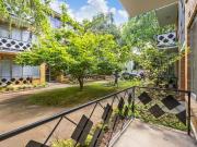 Sunlit and Spacious Ground Floor Gem in a Leafy Elwood...