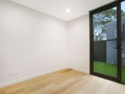 SUNLIT AND SPACIOUS TOWNHOUSE WITH AMAZING VIEWS