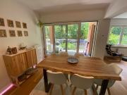 Sunlit Apartment with Veranda+Garden+free Parking beside...