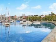 Sunlit Elizabeth Bay Retreat Surrounded by Greenery