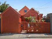 SUNLIT FREESTANDING DESIGNER HOME