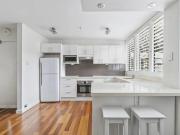 Sunlit North Facing Apartment in Landmark Piccadilly Gardens