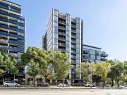 Sunny and Bright with a Sought after City Fringe Location
