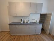 Sunny and Stylish, Fully Furnished Apartment in Trendy...