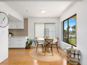 Sunny central Ballina townhouse