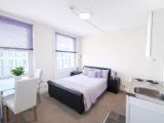 Sunny Double Studio with lift Short/ Long let