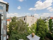 Sunny & exclusive Penthouse with Rooftop Terrace in...