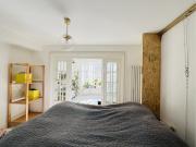 Sunny flat with private terrace & sunset views