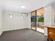 Sunny North Facing Renovated Apartment