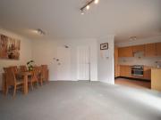 Sunny One Bedroom Apartment in an Ideal Location