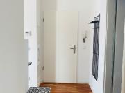Sunny rooftop apartment with big balcony in Prenzlauer...