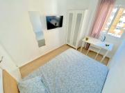 Sunny room near center with double bed, WIFI and TV for...