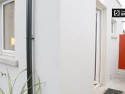 Sunny studio apartment for rent in Rathgar, Dublin