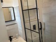 Sunny studio in the heart of the City West close by...