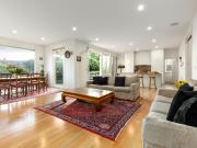 Sunnyside Estate Family Residence