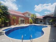 Sunset Estate Stunning Single Storey Gem: Spacious 5 Bed...