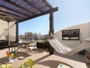 Sunset House, Terraço Privado e boa localização