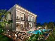 SUPER CANNES Nouvelle villa d'architecte contemp