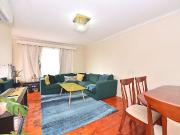 Super Central Cheltenham Living!