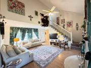 Super chill vibes. Nice home