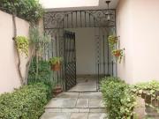 Super precio Vendo casa en casco parámetros 7 pisos...