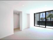 Super Unique Luxurious Split Level Penthouse with...