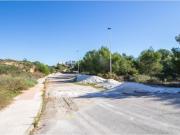 SUPER VILLA INDEPENDIENTE EN ESQUINA CON PISCINA...