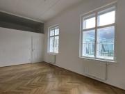Super zentrale Innenstadtlage ! ! ! 4.STOCK OHNE LIFT !...