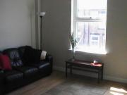 Superb 4 bed property AVAILABLE IMMEDIATELY in Hyde...